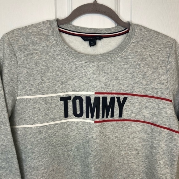 Tommy Hilfiger Crewneck Cropped Crewneck Pullover Grey Sweater Small - Picture 5 of 5